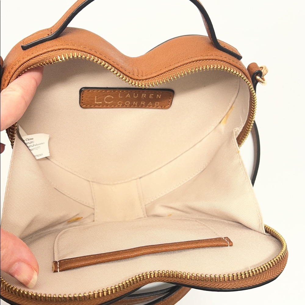 ♥️ Laura Conrad Heart-Shaped Brown PU Leather Small Crossbody Purse - Picture 4 of 8